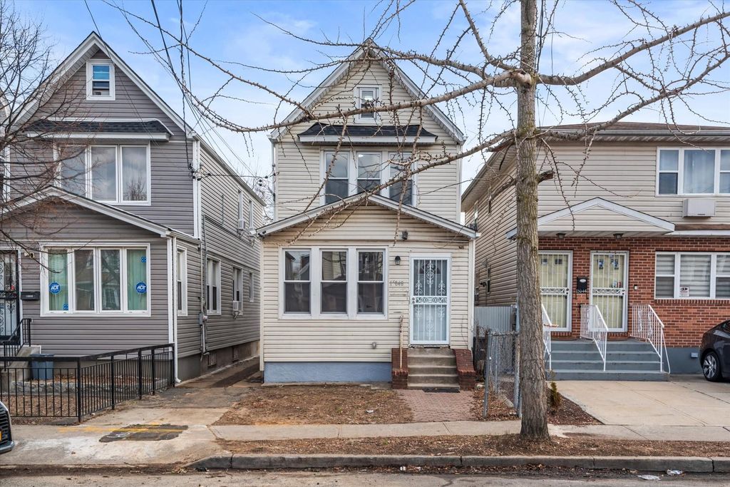 150-48 116th Avenue, Jamaica, NY 11434