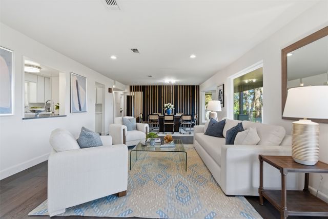 401 Rocky Canyon Court, Arlington, TX 76011