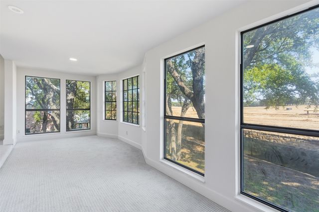 401 Rocky Canyon Court, Arlington, TX 76011
