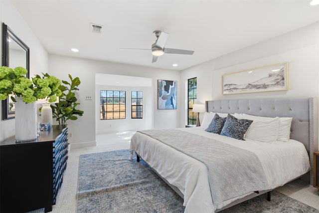 401 Rocky Canyon Court, Arlington, TX 76011
