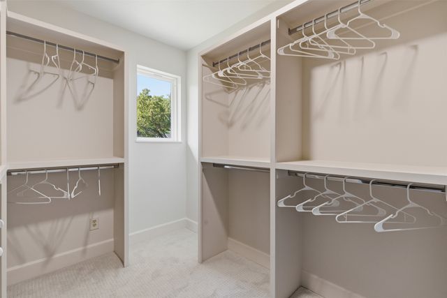 401 Rocky Canyon Court, Arlington, TX 76011
