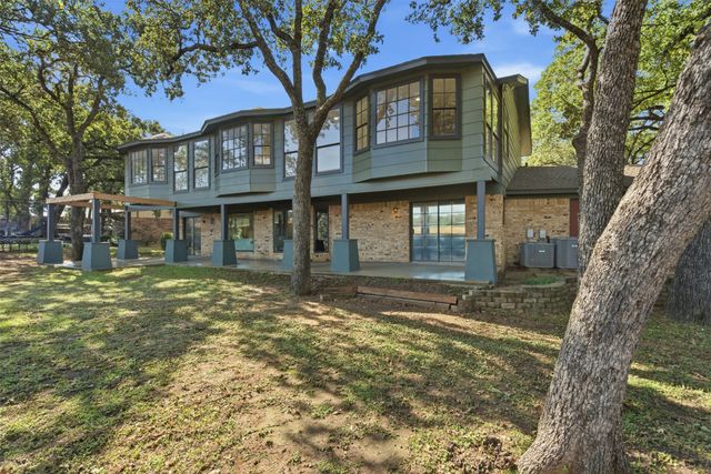 401 Rocky Canyon Court, Arlington, TX 76011