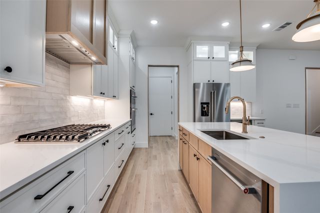 514 S Glasgow Drive, Dallas, TX 75223