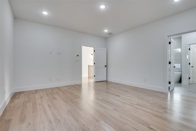 514 S Glasgow Drive, Dallas, TX 75223