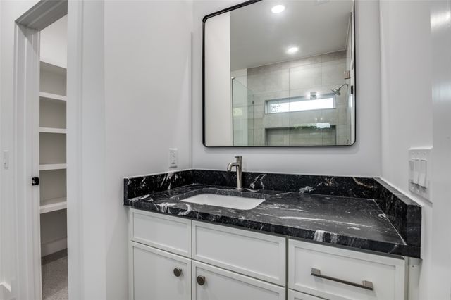 514 S Glasgow Drive, Dallas, TX 75223