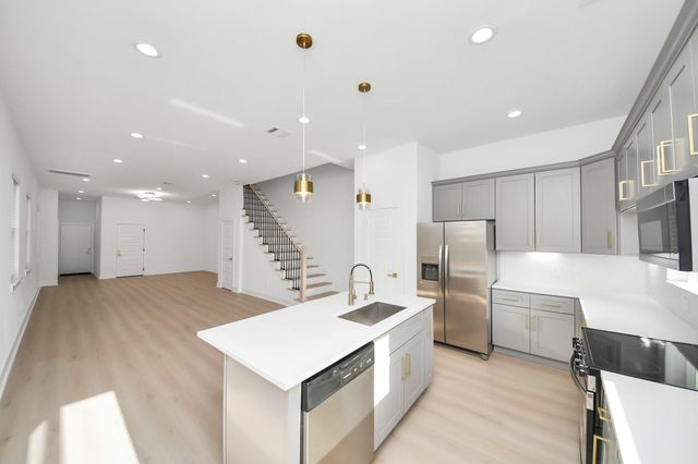 8601 Amadwe Street B, Houston, TX 77051