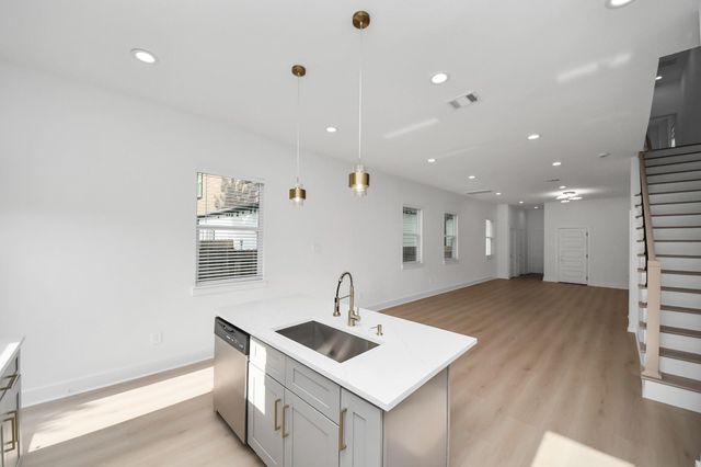 8601 Amadwe Street B, Houston, TX 77051
