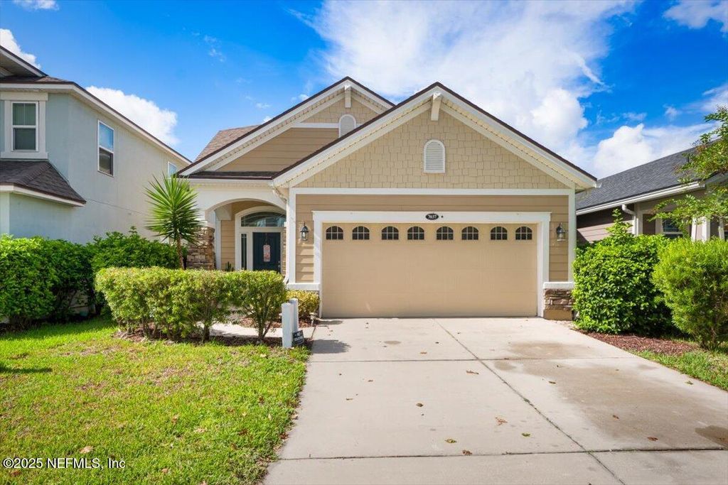 7037 AZALEA GROVE Drive, Jacksonville, FL 32258