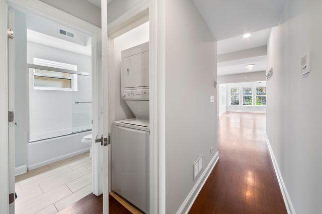 4637 N Dover Street 2S, Chicago, IL 60640