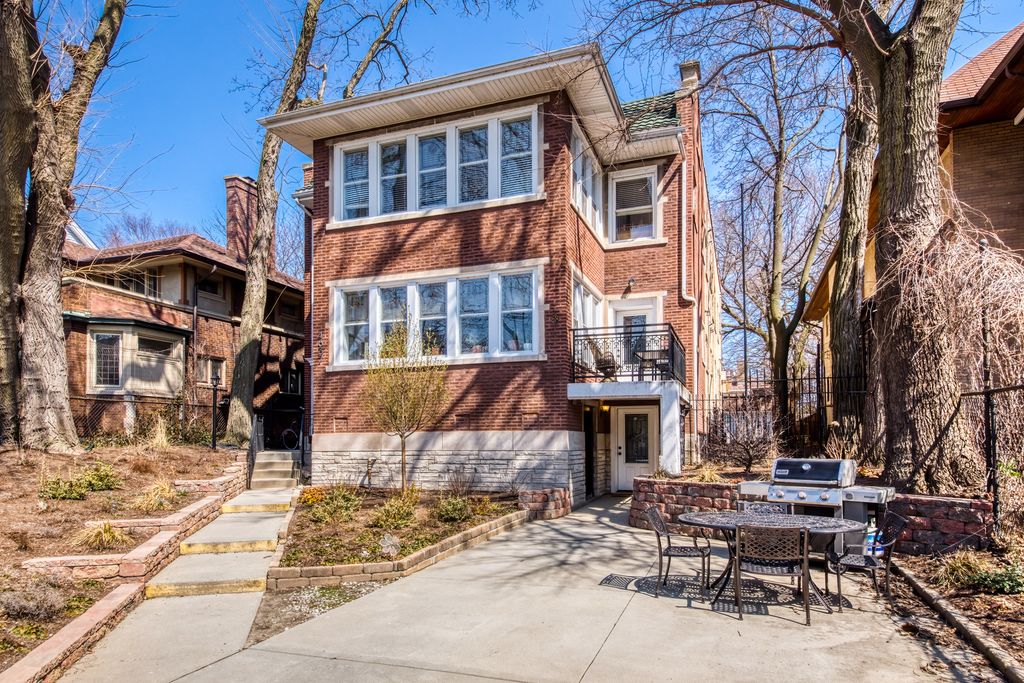 4637 N Dover Street 2S, Chicago, IL 60640