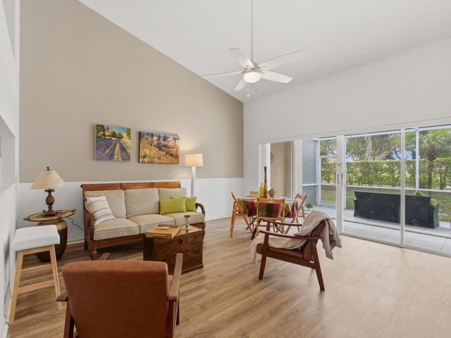 6367 Long Key Lane, Boynton Beach, FL 33472