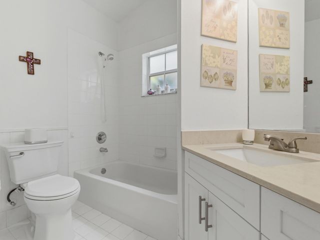 6367 Long Key Lane, Boynton Beach, FL 33472