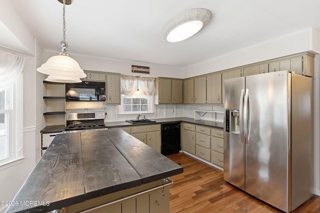 638 Freehold Road, Jackson, NJ 08527