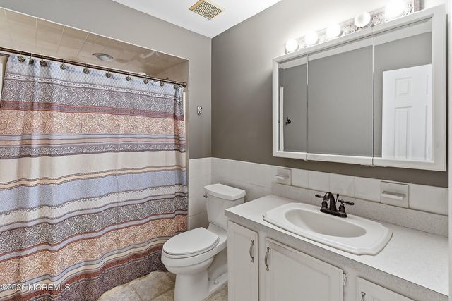 638 Freehold Road, Jackson, NJ 08527