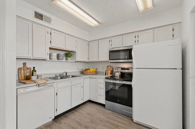 4748 Old Bent Tree Lane 808, Dallas, TX 75287