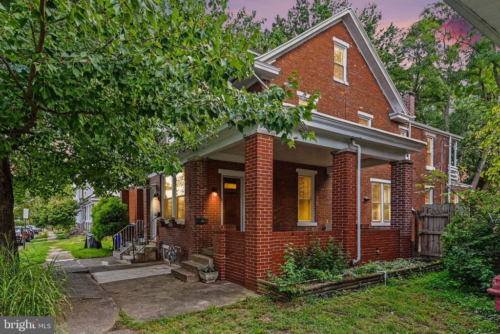 3005 N 3RD ST, Harrisburg, PA 17110