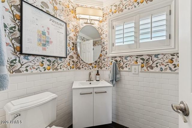 3201 E COLTER Street, Phoenix, AZ 85018