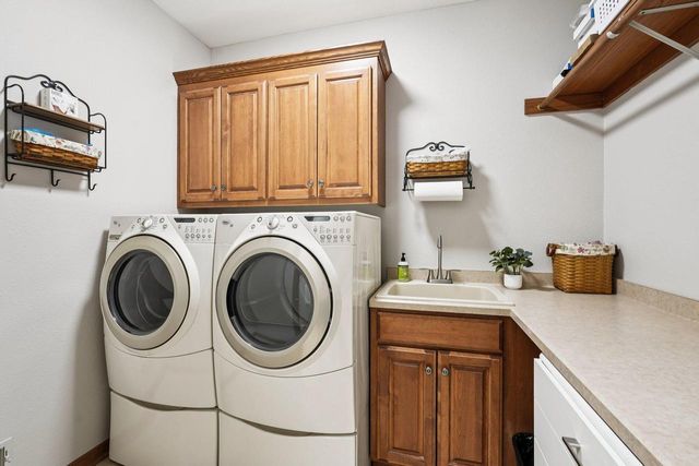 N4985 Arrowhead TRAIL, Juneau, WI 53039