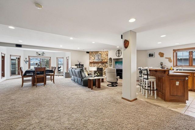 N4985 Arrowhead TRAIL, Juneau, WI 53039