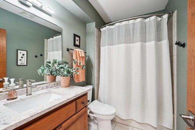 N4985 Arrowhead TRAIL, Juneau, WI 53039