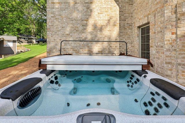 N4985 Arrowhead TRAIL, Juneau, WI 53039