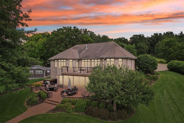 N4985 Arrowhead TRAIL, Juneau, WI 53039