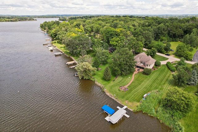 N4985 Arrowhead TRAIL, Juneau, WI 53039