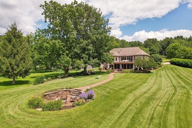 N4985 Arrowhead TRAIL, Juneau, WI 53039