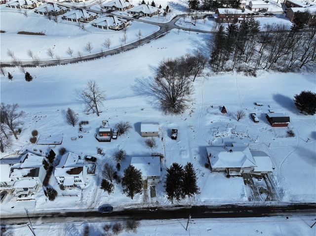 9 3rd St, Ligonier Twp, PA 15658