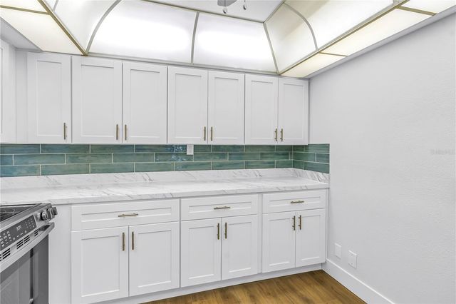 7400 SUN ISLAND DRIVE S 103, South Pasadena, FL 33707