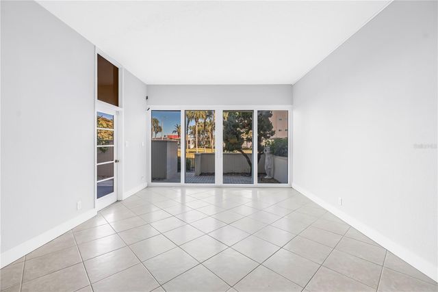 7400 SUN ISLAND DRIVE S 103, South Pasadena, FL 33707