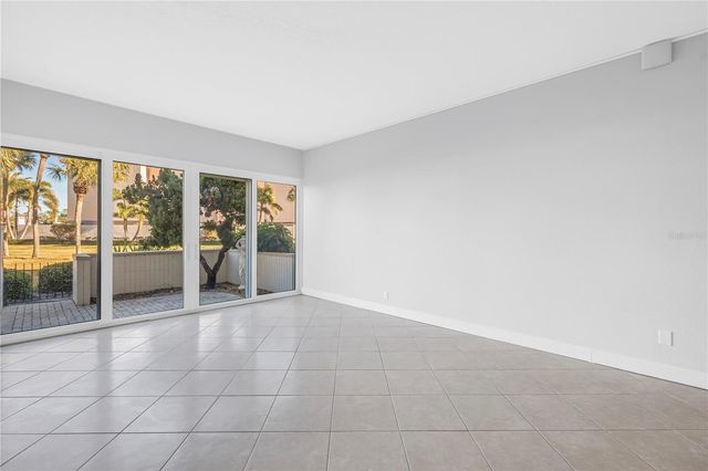 7400 SUN ISLAND DRIVE S 103, South Pasadena, FL 33707