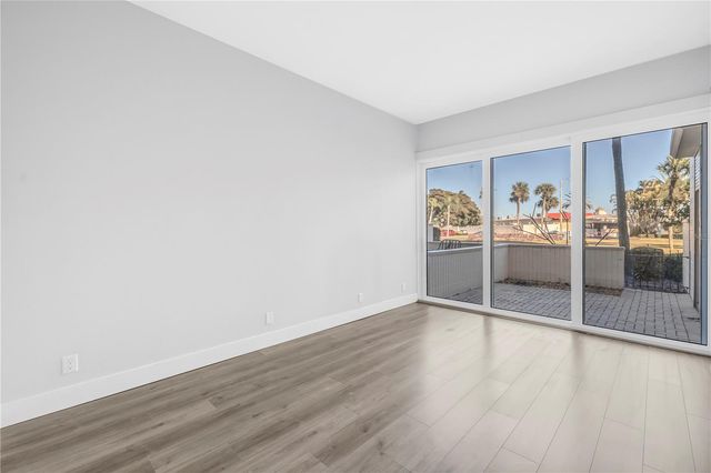 7400 SUN ISLAND DRIVE S 103, South Pasadena, FL 33707