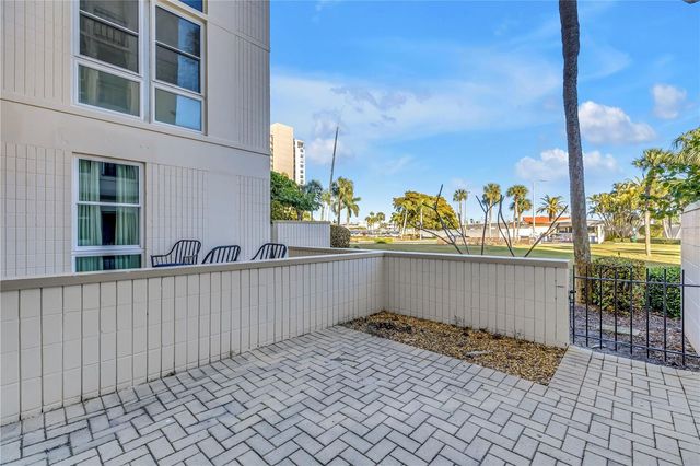 7400 SUN ISLAND DRIVE S 103, South Pasadena, FL 33707