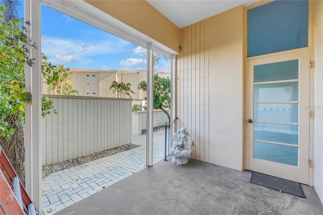 7400 SUN ISLAND DRIVE S 103, South Pasadena, FL 33707