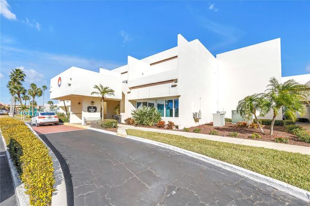 7400 SUN ISLAND DRIVE S 103, South Pasadena, FL 33707