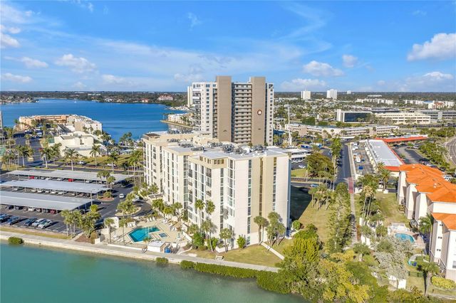 7400 SUN ISLAND DRIVE S 103, South Pasadena, FL 33707