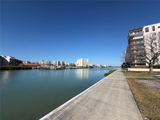 7400 SUN ISLAND DRIVE S 103, South Pasadena, FL 33707