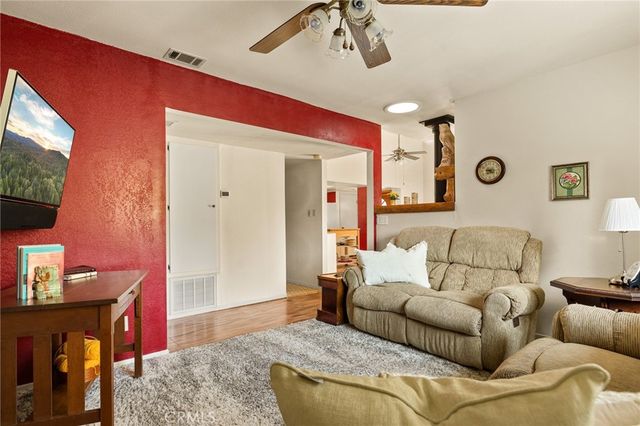 337 Lookout, Twin Peaks, CA 92391