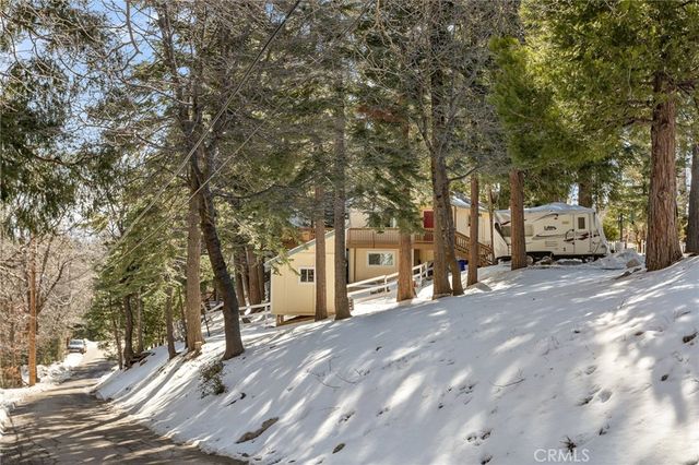 337 Lookout, Twin Peaks, CA 92391