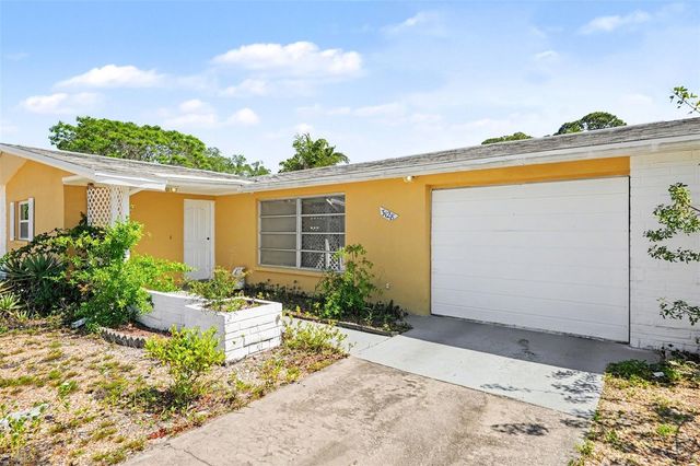 3128 HARVARDSTON LOOP, Holiday, FL 34691