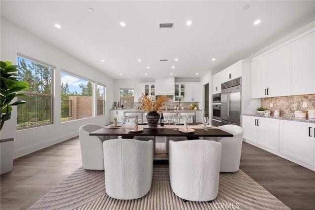 59 Longchamp, Irvine, CA 92602