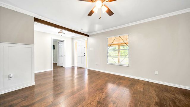 1542 W Reindeer, Lancaster, TX 75146