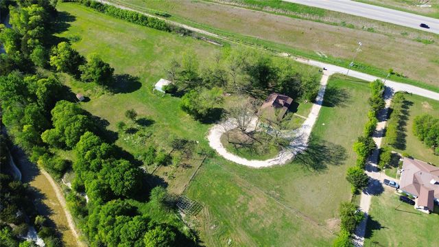 1542 W Reindeer, Lancaster, TX 75146