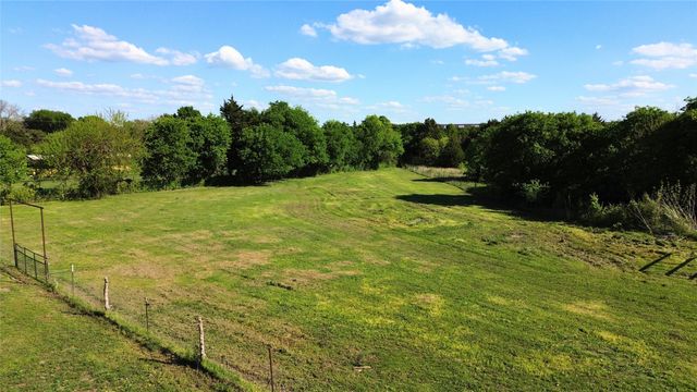 1542 W Reindeer, Lancaster, TX 75146