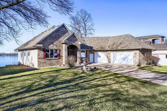 7728 Hilo Lane N, Forest Lake, MN 55025