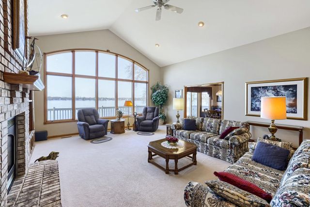 7728 Hilo Lane N, Forest Lake, MN 55025