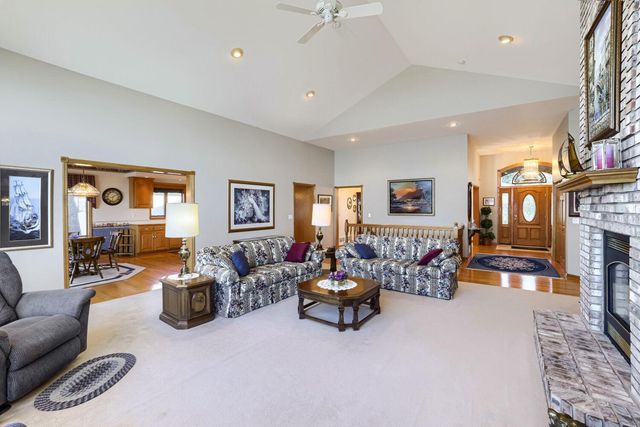 7728 Hilo Lane N, Forest Lake, MN 55025