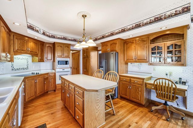 7728 Hilo Lane N, Forest Lake, MN 55025
