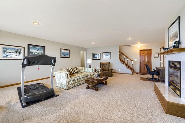7728 Hilo Lane N, Forest Lake, MN 55025